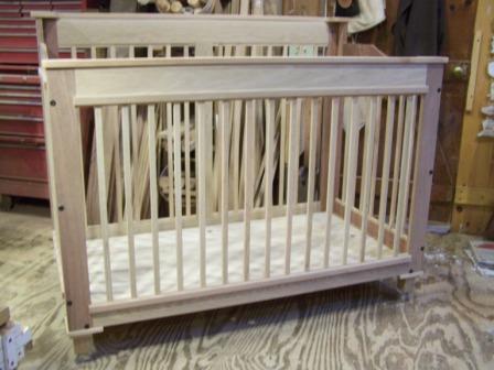 oak,mahogany crib